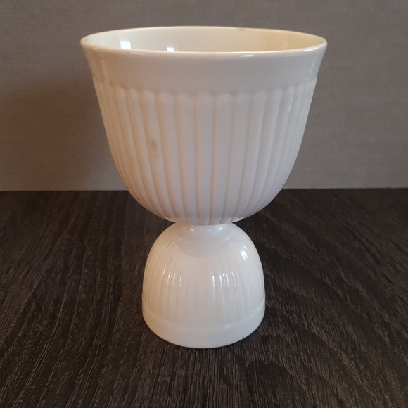 Vintage Wedgwood Ceramic Double Egg Cup - Picture 2 of 8